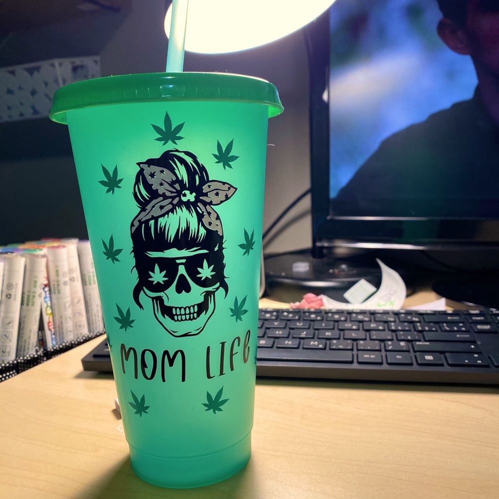 Mary Jane Mom Life COLOUR CHANGING Cup
